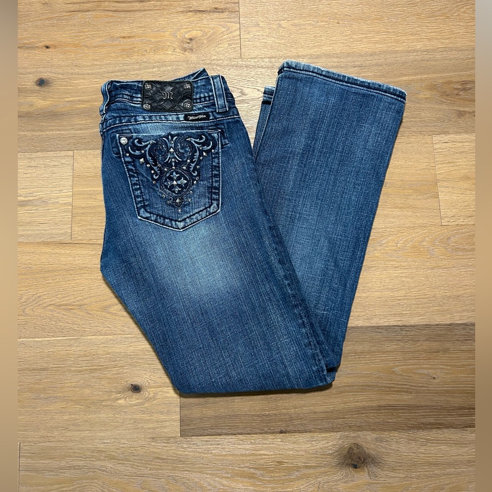 Miss Me Buckle jeans, low rise boot flare - size 8
